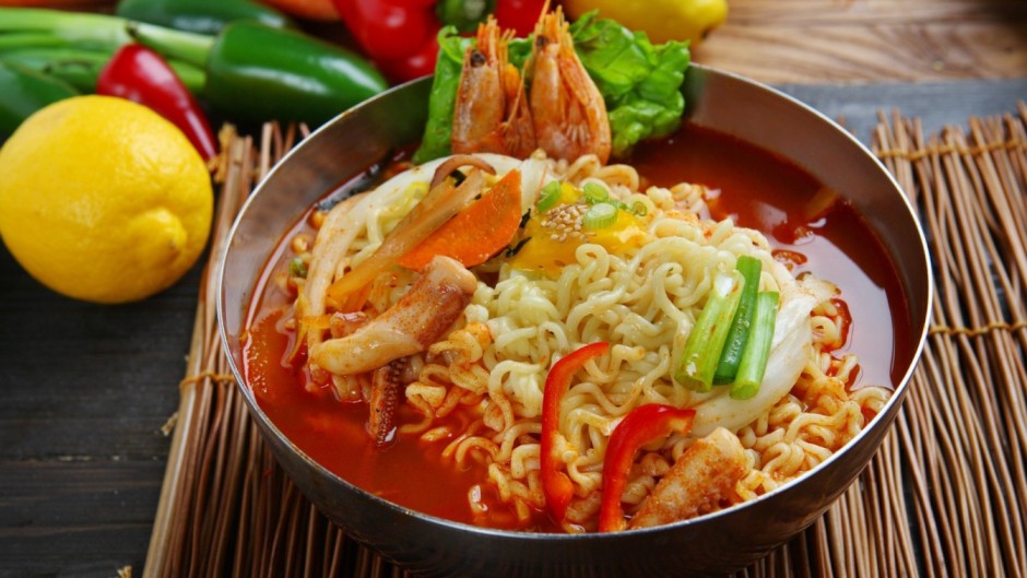 Read more about the article What’s the Secret of Perfect Korean Ramen Broth?